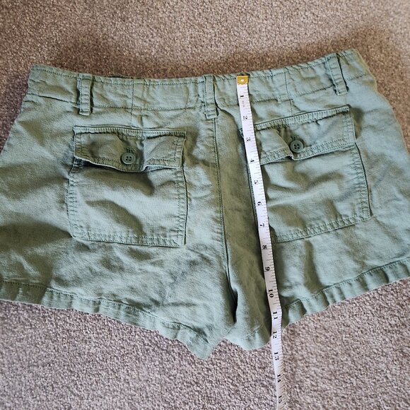 Green Gap Shorts - Picture 5 of 13